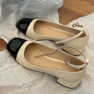 Arezzo Women's Chloe Low Block Heel Pumps size 6.5M